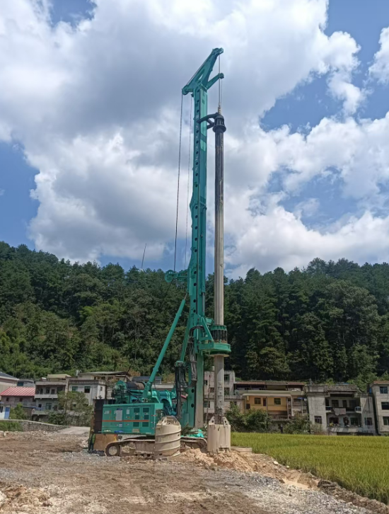 逆势而上，上海金泰大型旋挖钻机凭实力破局基建寒冬